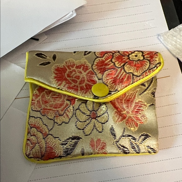Mini 2.25 x 3 Floral Patterned Women's Bag - Picture 1 of 1